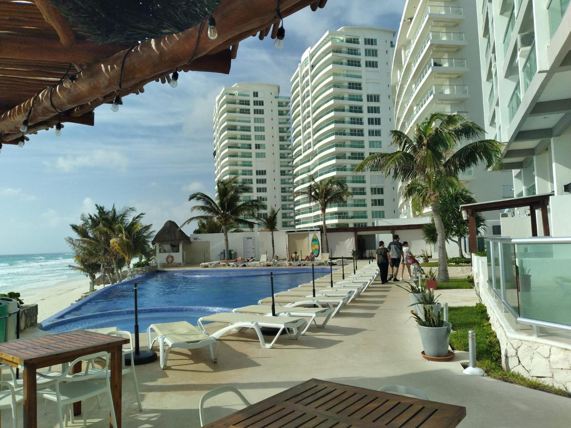 1 Bedroom Seaview Condo In Ocean Dream Resort Cancún Esterno foto